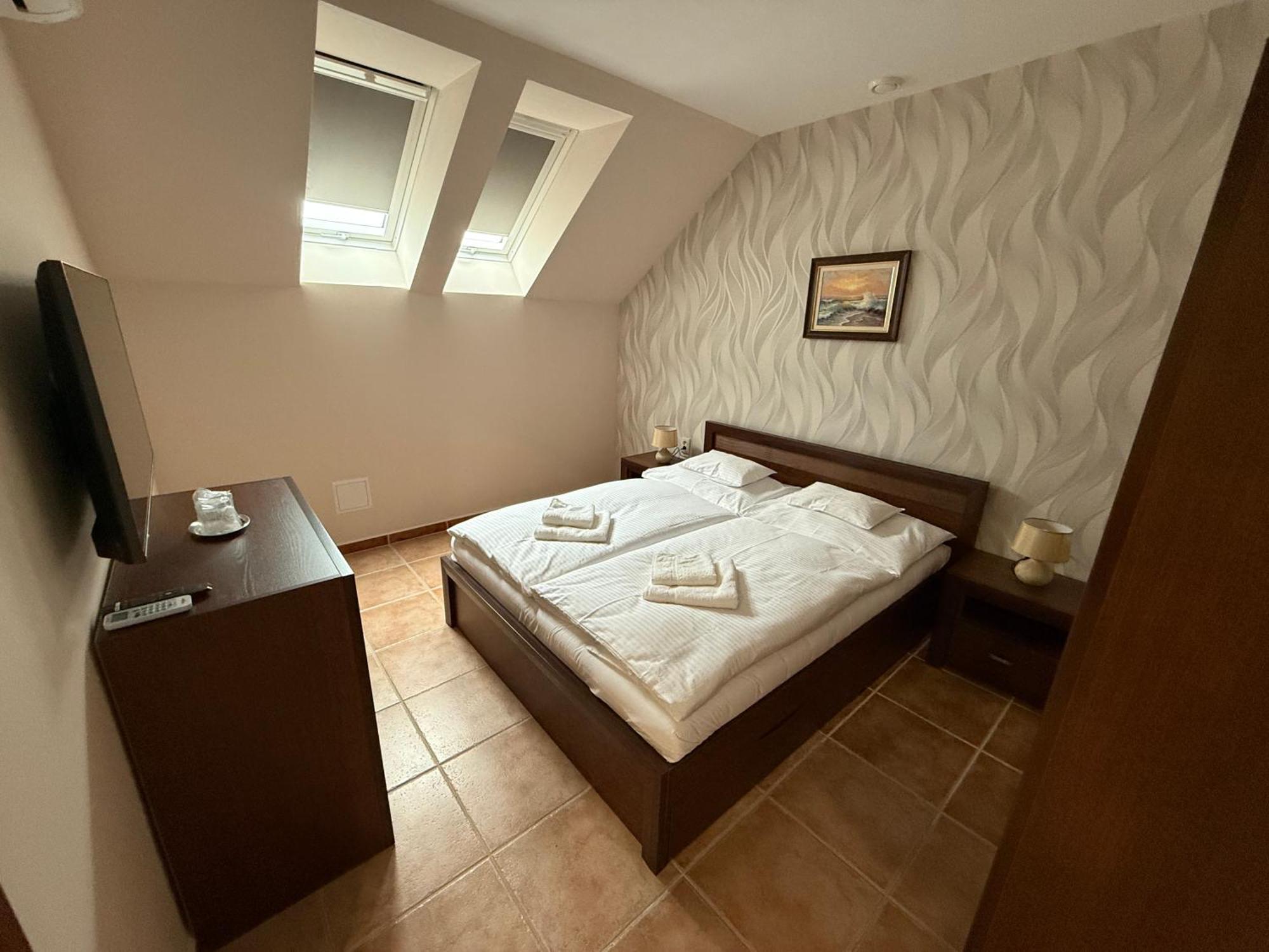 Spa & Wellness Hotel Orchidea Velky Meder Exterior photo